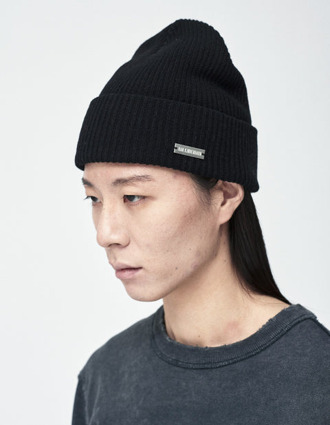 Metal Logo Han Beanie - Black