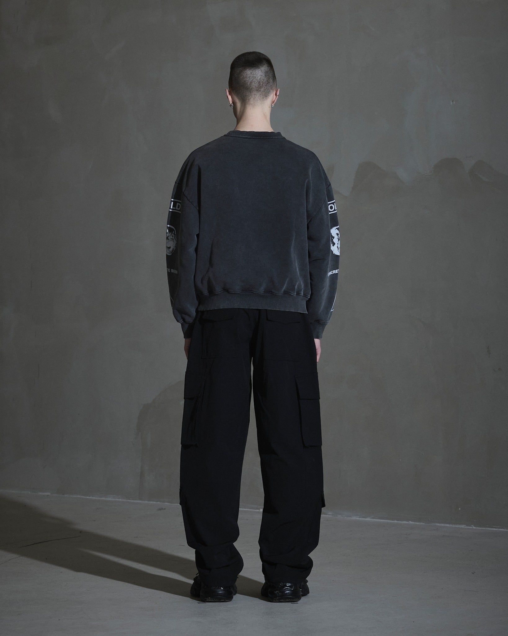Graphic Printed Crewneck - Dark Grey – Han Kjøbenhavn